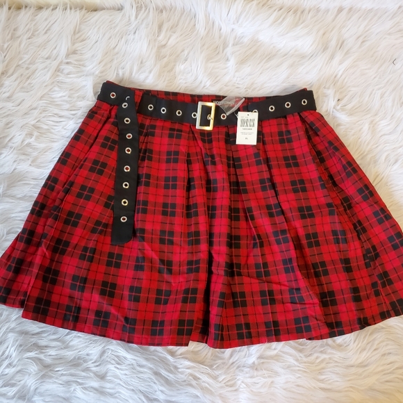 Hot Topic Skirts Hot Topic Red Plaid Pleated Skirt Nwt Poshmark